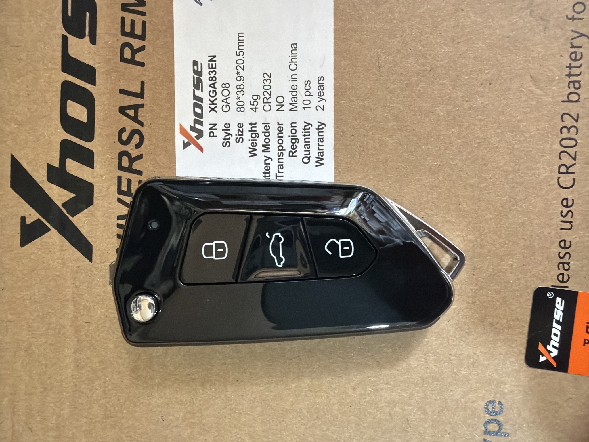 Універсальний автоключ Xhorse XKGA83EN (GA08 Style) 3 кнопки